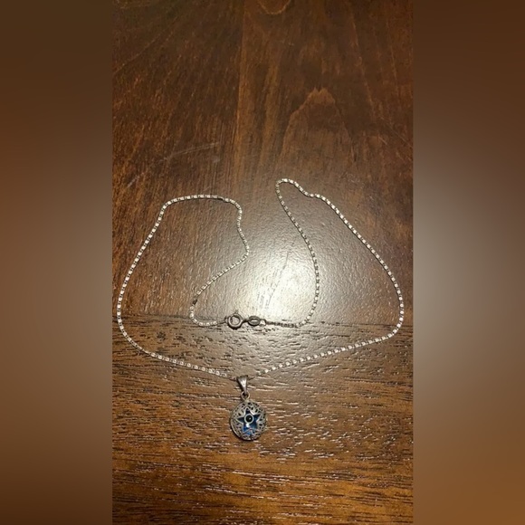 Silver evil eye round cut out star pendant and chain - Picture 3 of 9